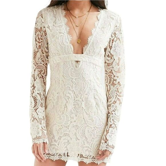 The Jetset Diaries Pisa Lace Bodycon Mini Dress Ivory Scallop Hem Women Small - Picture 2 of 12